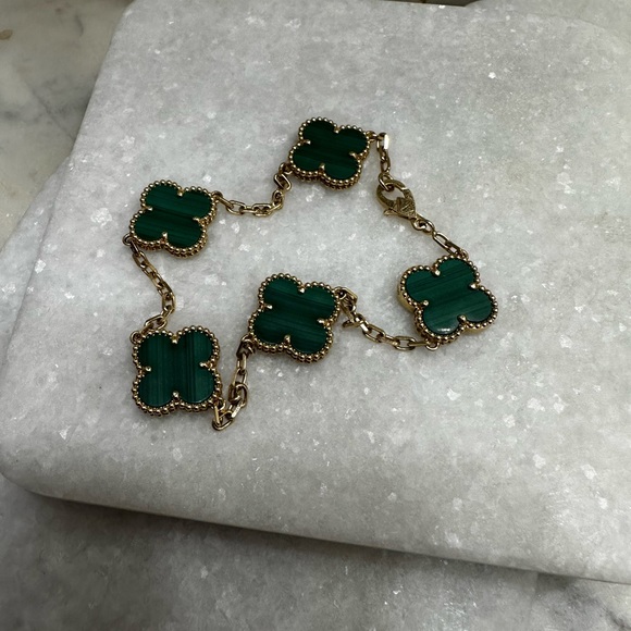 Van Cleef & Arpels Vintage Alhambra bracelet, 5 motifs, 18K yellow gold, malachi - Picture 6 of 12